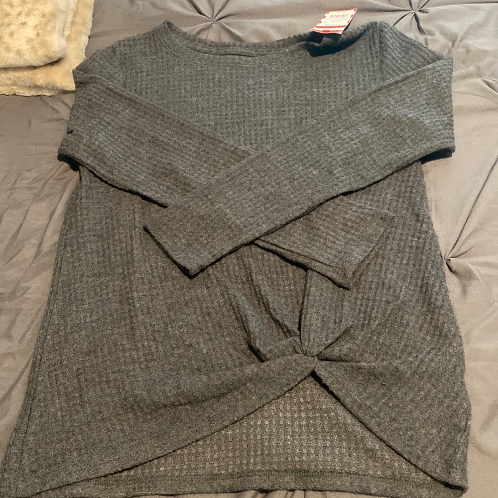 NWT girls size large 10/12 Cat and Jack shirt gray